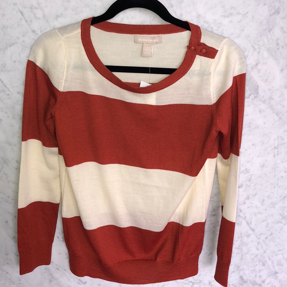 Banana republic light sweater